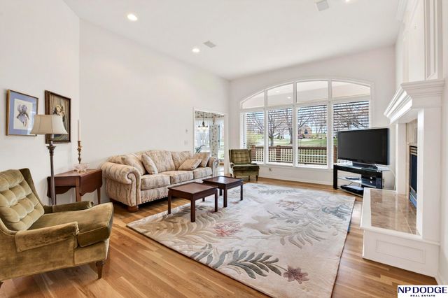 3245 N 159 Street, Omaha, NE 68116