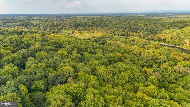6036 CANTER LN, Sharpsburg, MD 21782