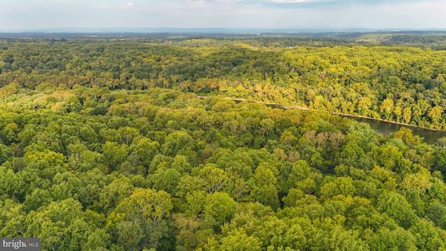 6036 CANTER LN, Sharpsburg, MD 21782