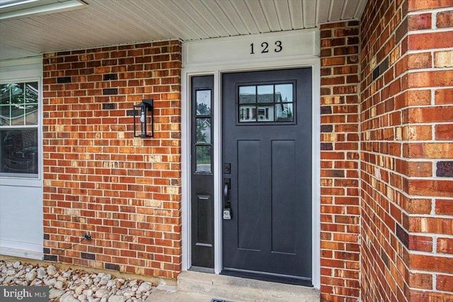123 CHANNING DR, Bear, DE 19701