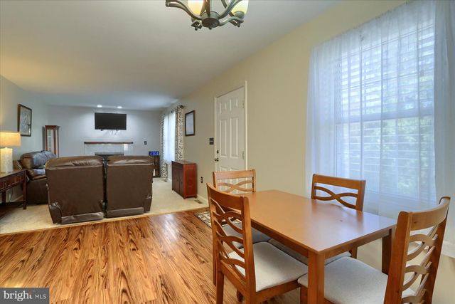 25 DARTMOUTH ST, Harrisburg, PA 17109