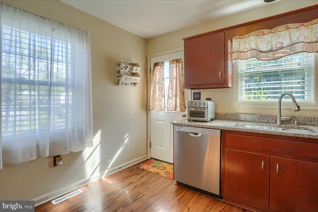 25 DARTMOUTH ST, Harrisburg, PA 17109