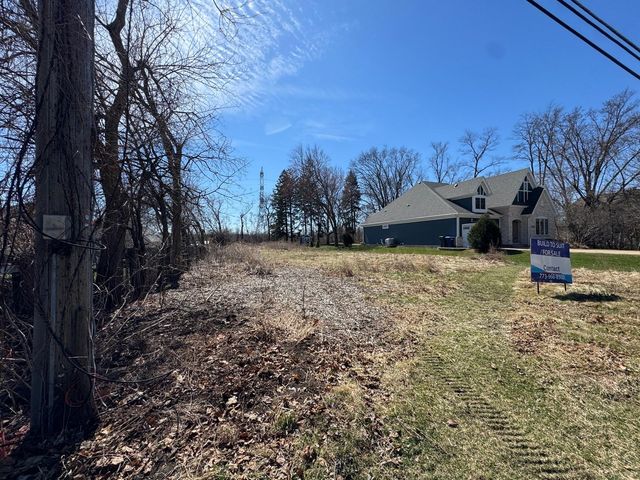 22W165 1st Street, Glen Ellyn, IL 60137