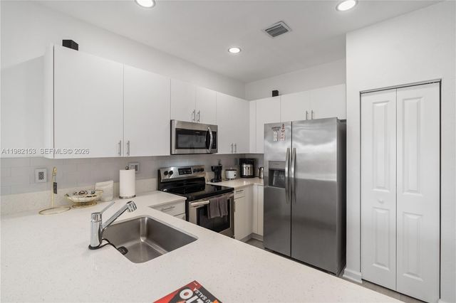 28500 SW 133rd Path 28500, Homestead, FL 33033