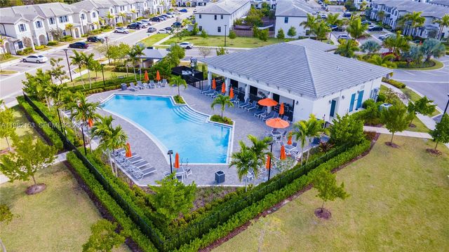 28500 SW 133rd Path 28500, Homestead, FL 33033