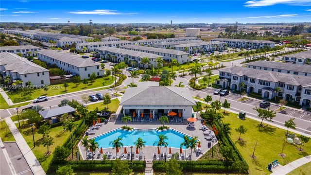 28500 SW 133rd Path 28500, Homestead, FL 33033