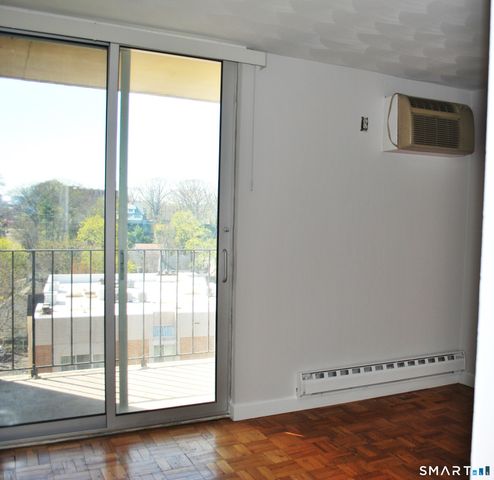 87 Glenbrook Road 7G, Stamford, CT 06902