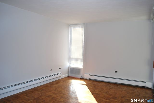 87 Glenbrook Road 7G, Stamford, CT 06902