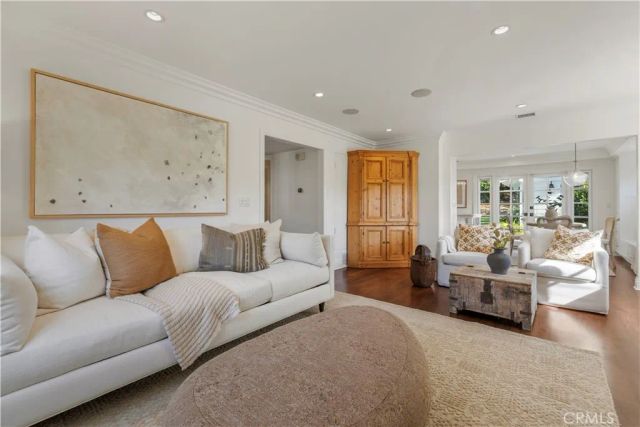 10611 Calm Hill, Santa Ana, CA 92705