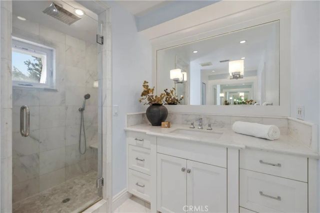 10611 Calm Hill, Santa Ana, CA 92705