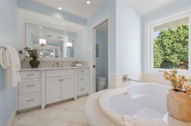 10611 Calm Hill, Santa Ana, CA 92705