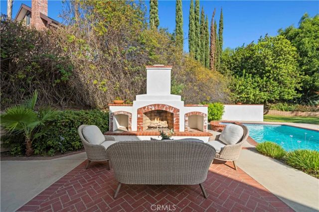 10611 Calm Hill, Santa Ana, CA 92705