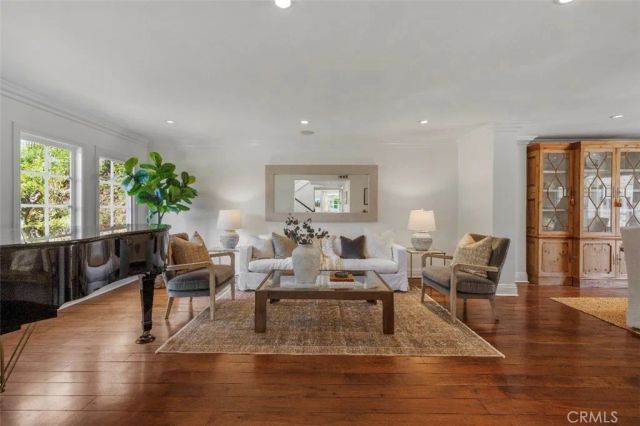 10611 Calm Hill, Santa Ana, CA 92705