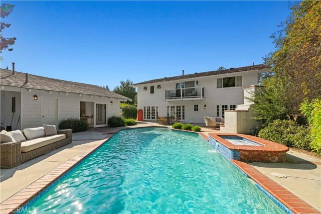 10611 Calm Hill, Santa Ana, CA 92705