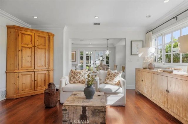 10611 Calm Hill, Santa Ana, CA 92705