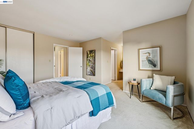 3447 Capella Ln, Alameda, CA 94502