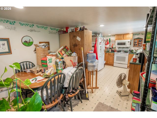 87161 CENTRAL Rd, Eugene, OR 97402