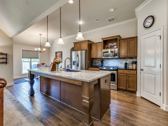 13182 S 90th East Avenue, Bixby, OK 74008