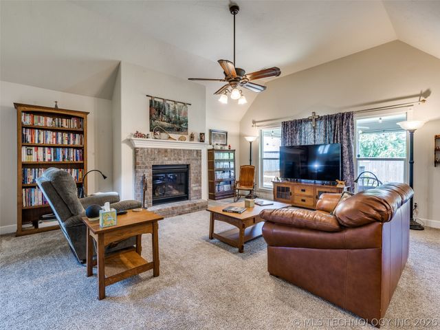 13182 S 90th East Avenue, Bixby, OK 74008
