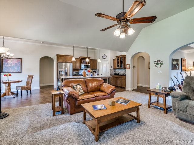 13182 S 90th East Avenue, Bixby, OK 74008