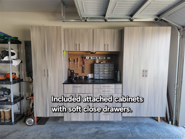13182 S 90th East Avenue, Bixby, OK 74008