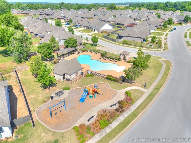 13182 S 90th East Avenue, Bixby, OK 74008