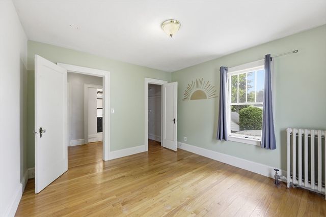 9 Texel Dr, Springfield, MA 01108