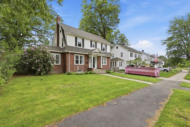 9 Texel Dr, Springfield, MA 01108
