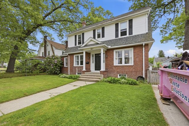9 Texel Dr, Springfield, MA 01108