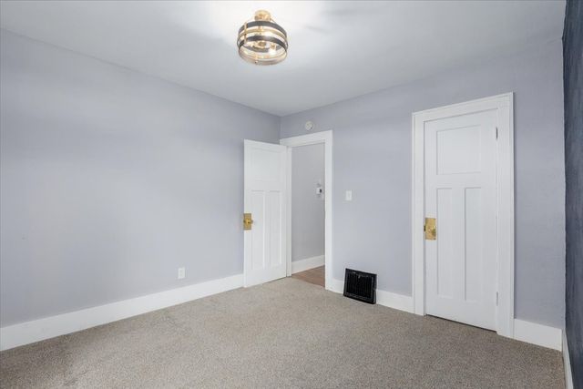1244 70th Street, Windsor Heights, IA 50324