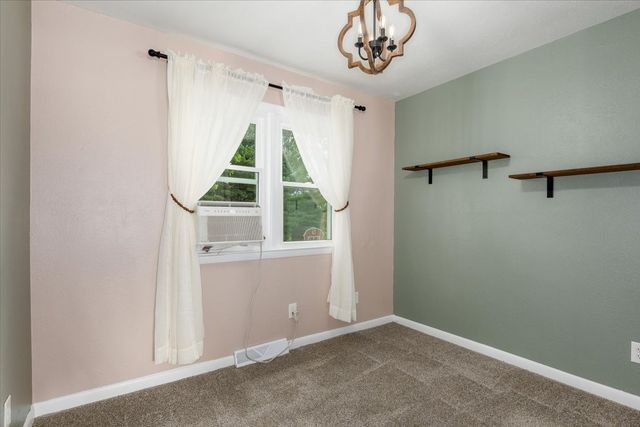 1244 70th Street, Windsor Heights, IA 50324