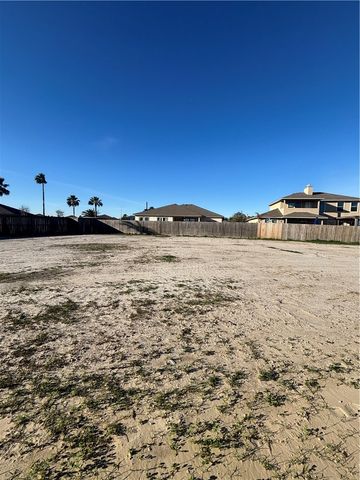 7802 Stover Dr, Corpus Christi, TX 78414