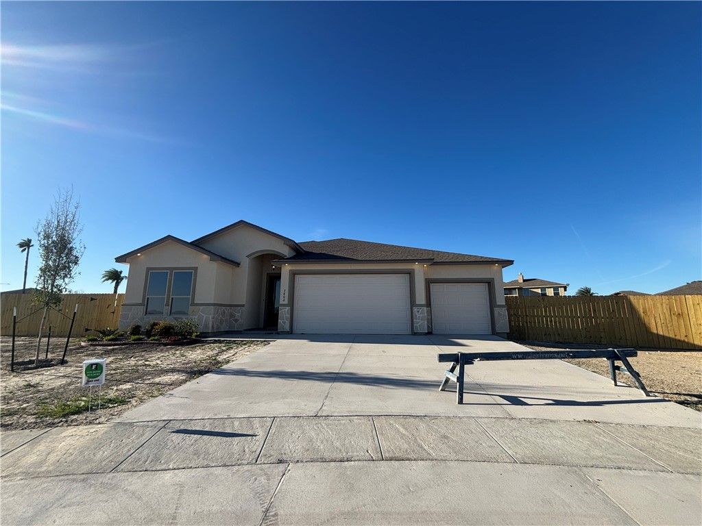 7802 Stover Dr, Corpus Christi, TX 78414