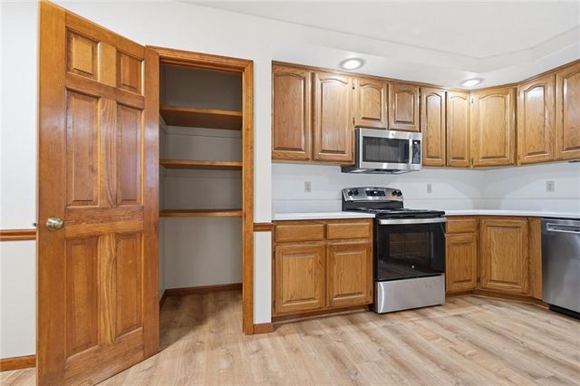 2018 Crossgate Drive, Lawrence, KS 66047