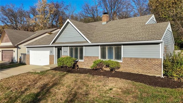 2018 Crossgate Drive, Lawrence, KS 66047