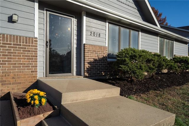 2018 Crossgate Drive, Lawrence, KS 66047