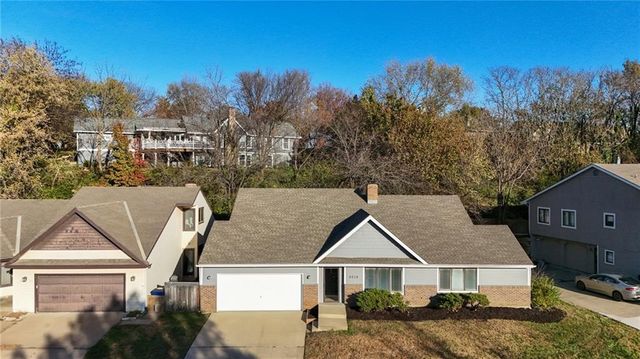 2018 Crossgate Drive, Lawrence, KS 66047