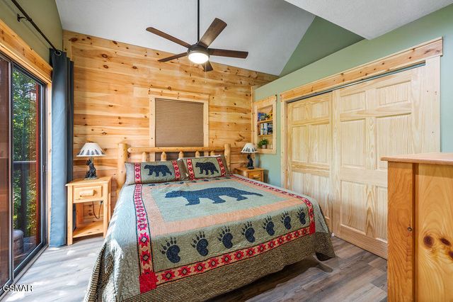 3523 Brook Stone Way, Pigeon Forge, TN 37863