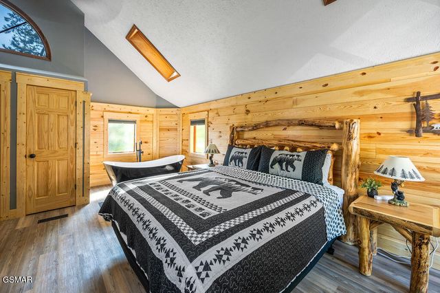 3523 Brook Stone Way, Pigeon Forge, TN 37863