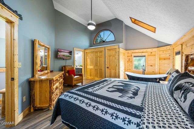 3523 Brook Stone Way, Pigeon Forge, TN 37863