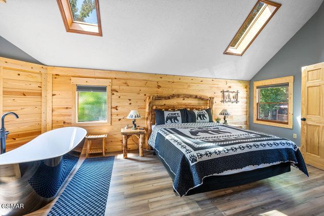 3523 Brook Stone Way, Pigeon Forge, TN 37863