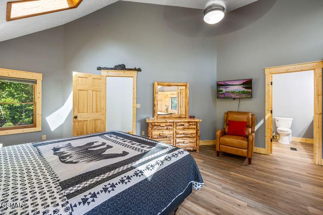 3523 Brook Stone Way, Pigeon Forge, TN 37863