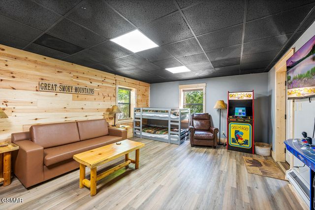 3523 Brook Stone Way, Pigeon Forge, TN 37863