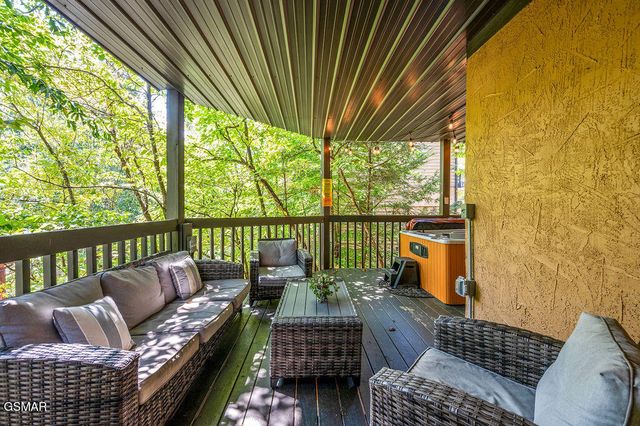 3523 Brook Stone Way, Pigeon Forge, TN 37863