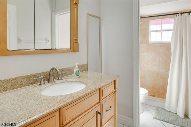 162 SE 22nd ST, Cape Coral, FL 33990