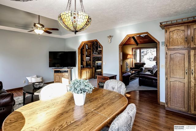 5603 T Street, Omaha, NE 68117