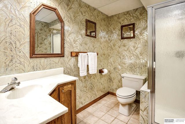 5603 T Street, Omaha, NE 68117