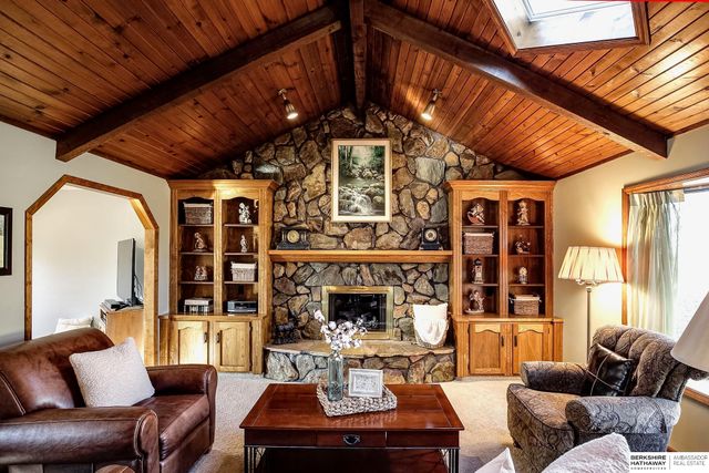 5603 T Street, Omaha, NE 68117