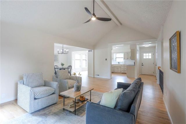 203 NE Crescent Street, Lee's Summit, MO 64086