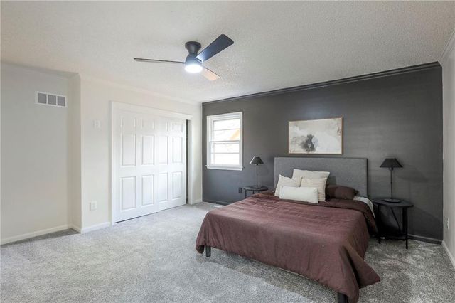 203 NE Crescent Street, Lee's Summit, MO 64086